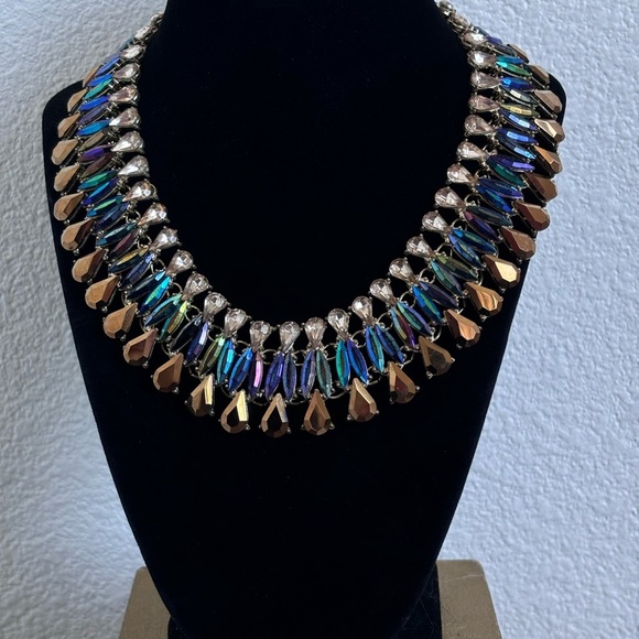Elegant Multicolor Statement Necklace - Picture 1 of 5